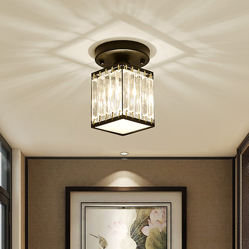 Lampada da soffitto semicentrale con pannelli in cristallo