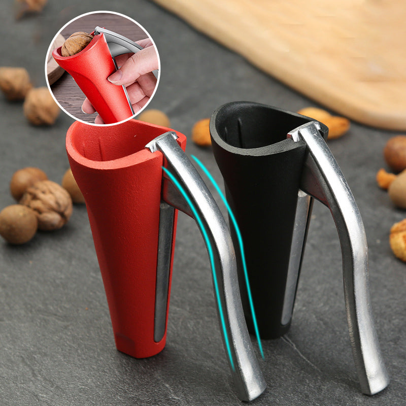 Ergonomic Aluminium Nutcracker with Curved Handle and Serrated Design