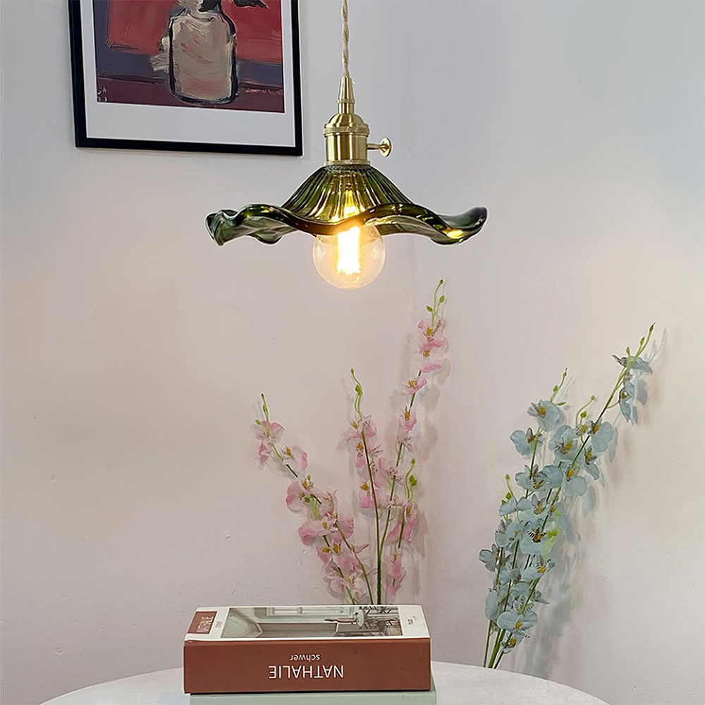 Lampada a sospensione in vetro a forma di fiore con lampadina E27