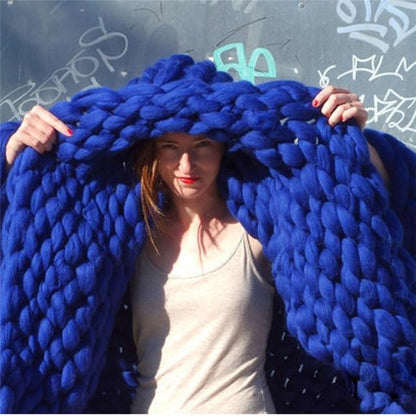 Handmade Chunky Knit Blanket with Soft Textured Design for Home Décor