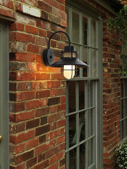 Industrial IP44 Outdoor Wall Light