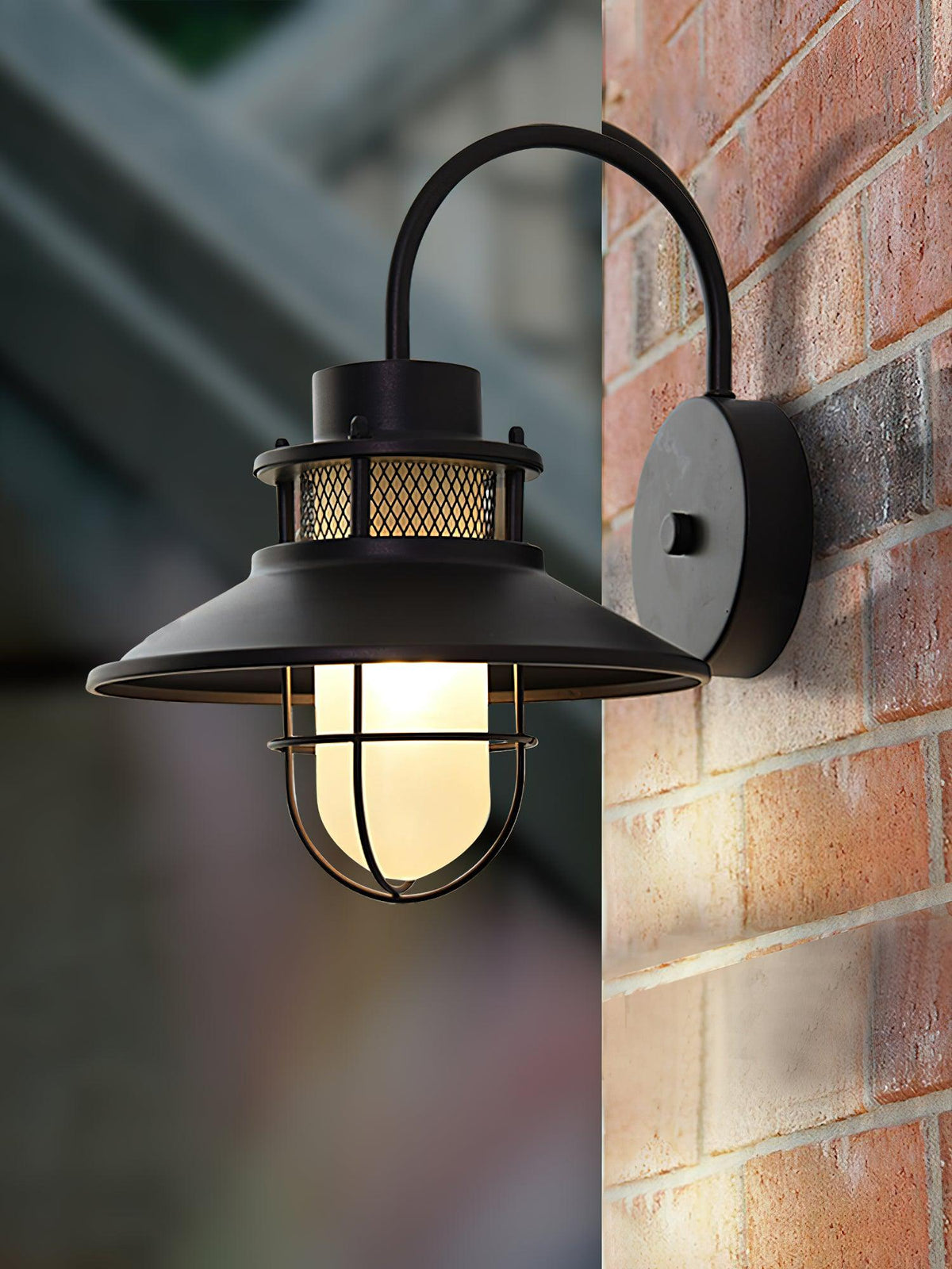 Industrial IP44 Outdoor Wall Light