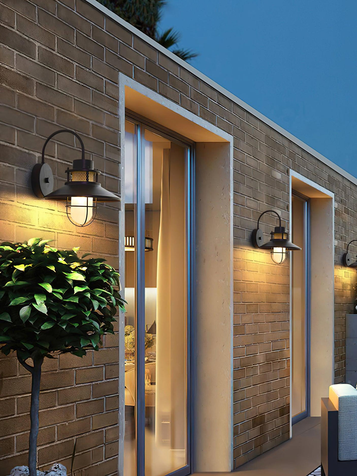 Industrial IP44 Outdoor Wall Light