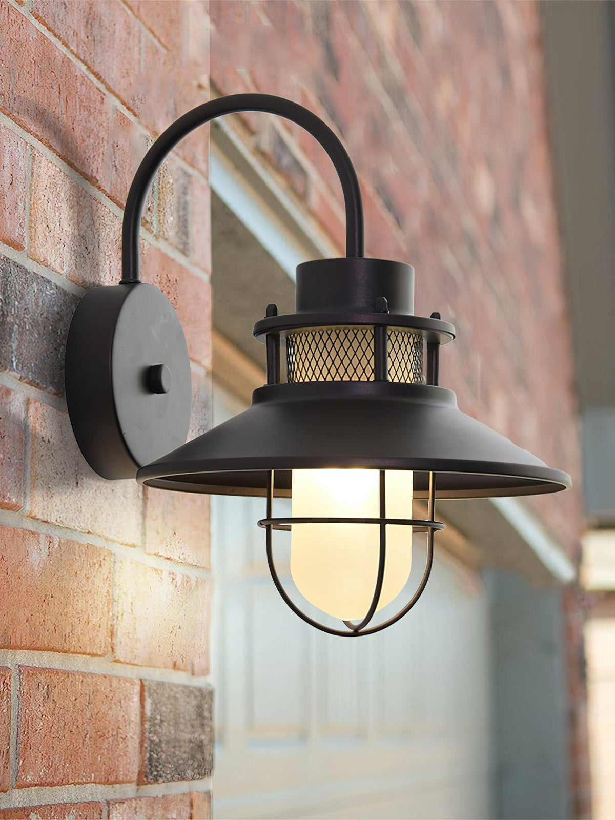 Industrial IP44 Outdoor Wall Light