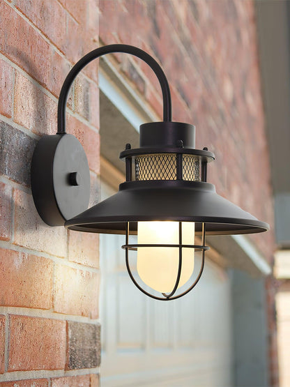 Industrial IP44 Outdoor Wall Light