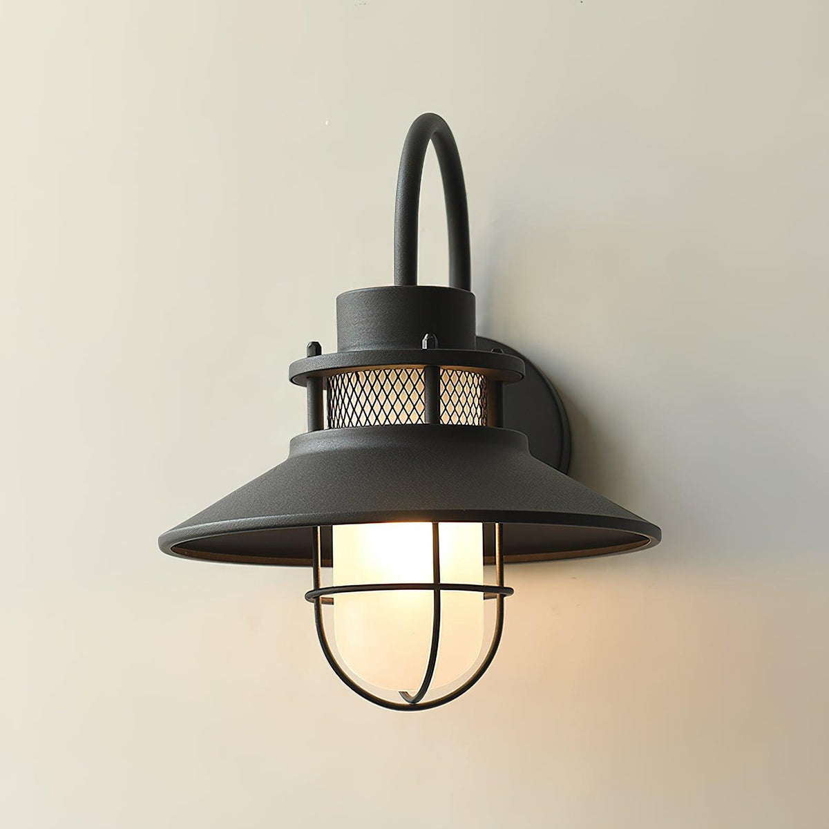 Industrial IP44 Outdoor Wall Light