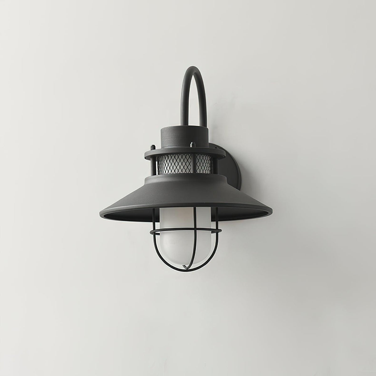Industrial IP44 Outdoor Wall Light