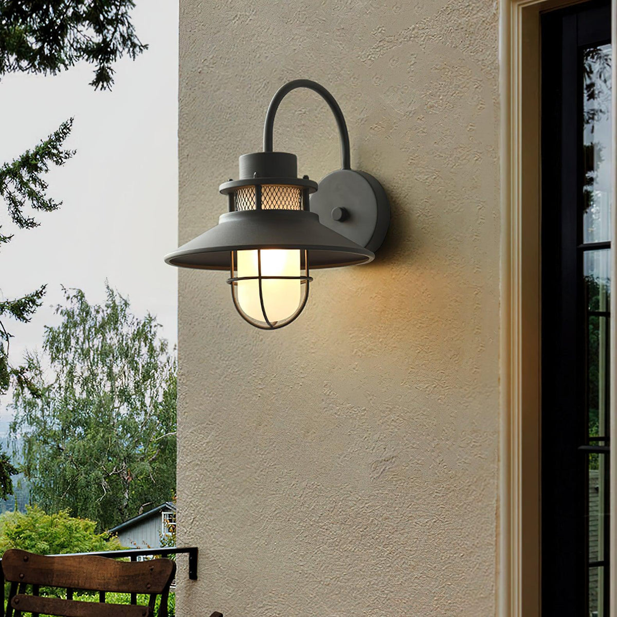 Industrial IP44 Outdoor Wall Light