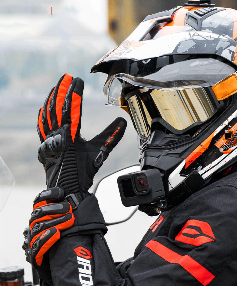 Insulated Waterproof Motorcycle Gloves with Touchscreen Grip