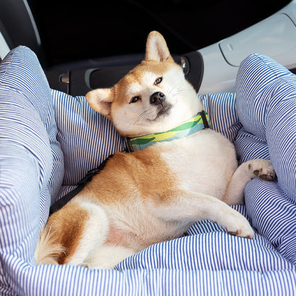 Large Dog Car Seat with Safety Straps and Washable Removable Cover