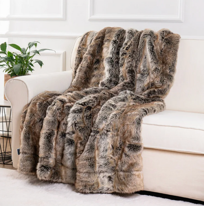 Luxurious Faux Fur Throw Blanket Soft Cozy Mink Style Blanket