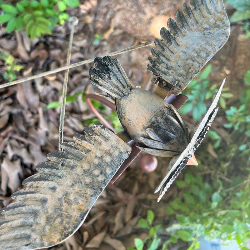 Metal Eagle and Owl Garden Decoration with Moving Wing Design