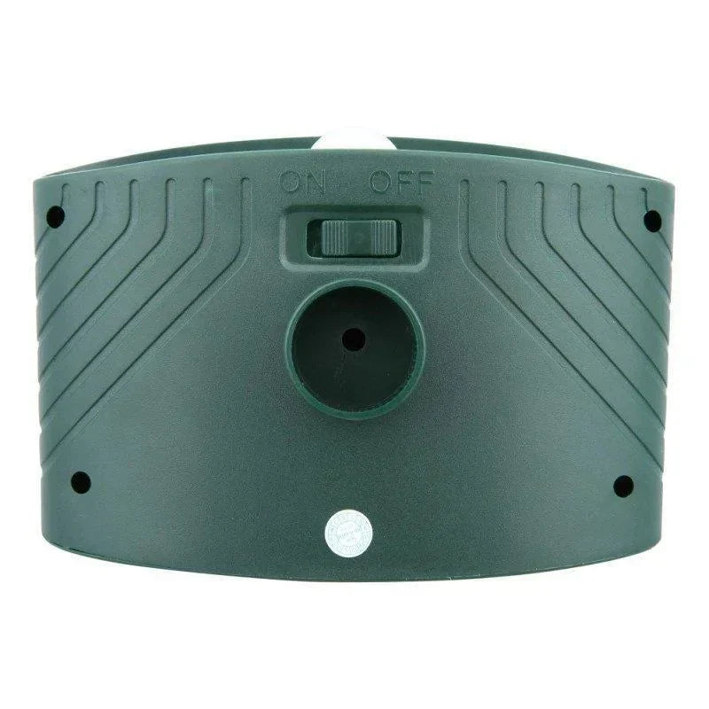 Solar Powered Ultrasonic Deer Repeller 4 Pack with Motion Detection