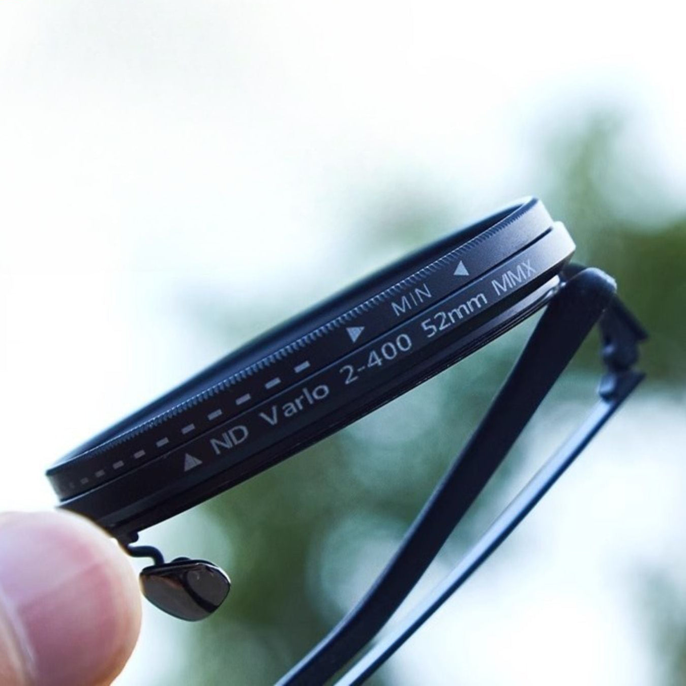 Unisex Polarized Round Sunglasses with Adjustable Light Filter and Metal Frame