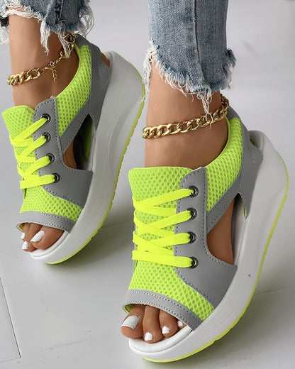 Women's Lightweight Sandals with Breathable Design and Supportive Insole