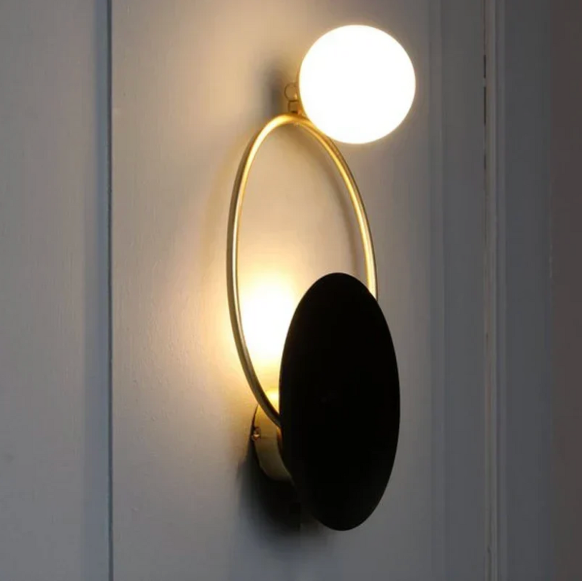 Round Frosted Glass E27 Wall Sconce